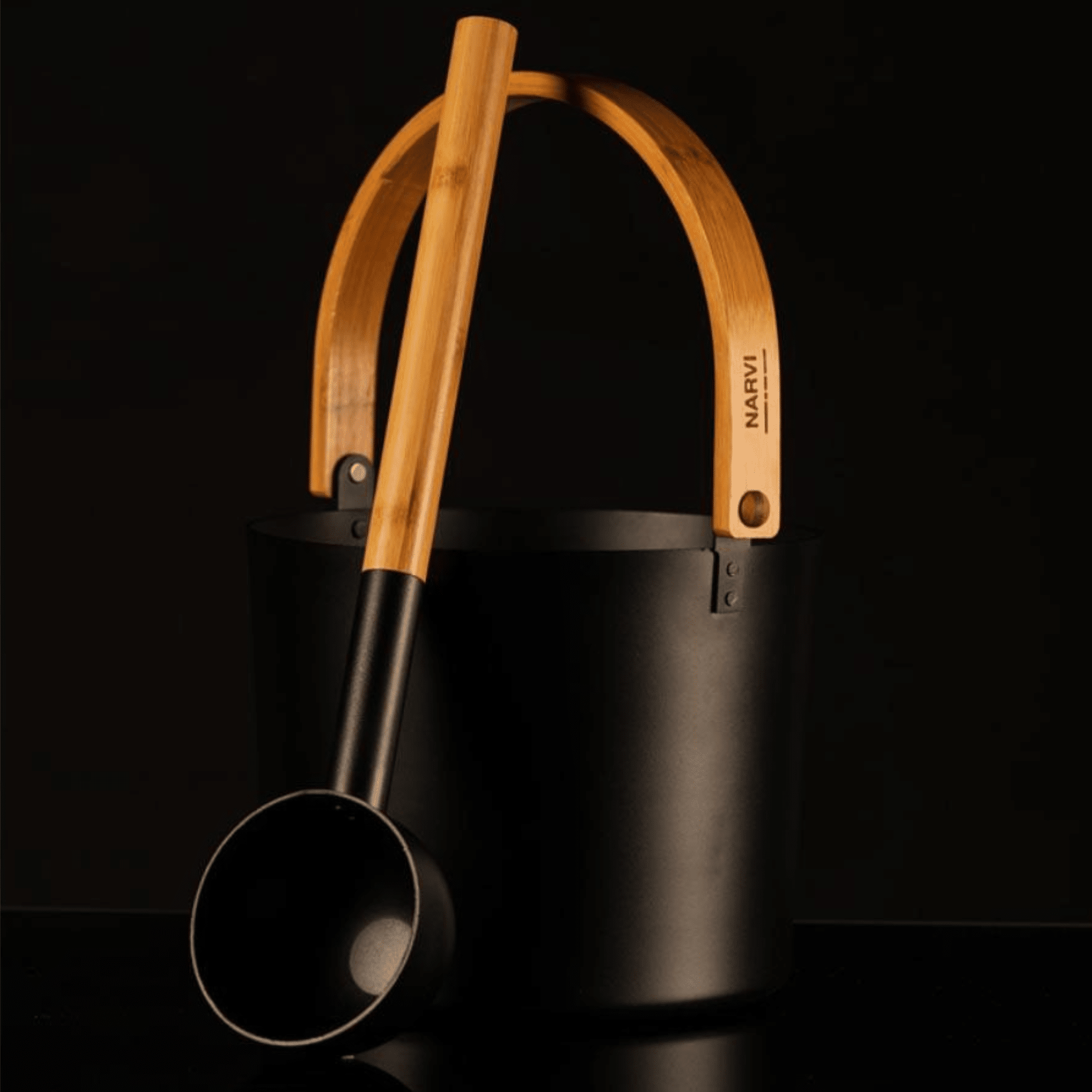 Louche pour Sauna Narvi Black – Élégance et Authenticité - Quality Spa