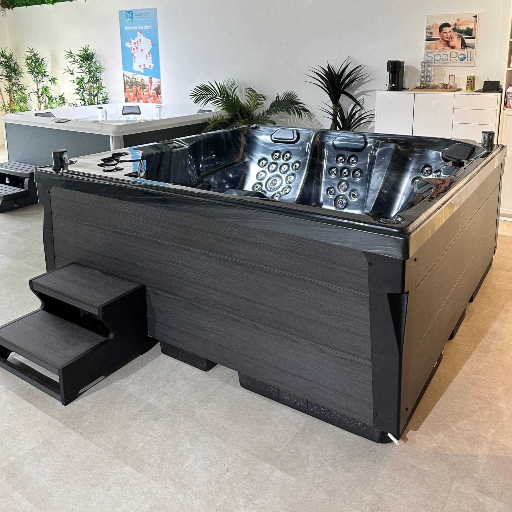 Spa 5 places Nuxia - Offre de destockage limitée - Quality Spa