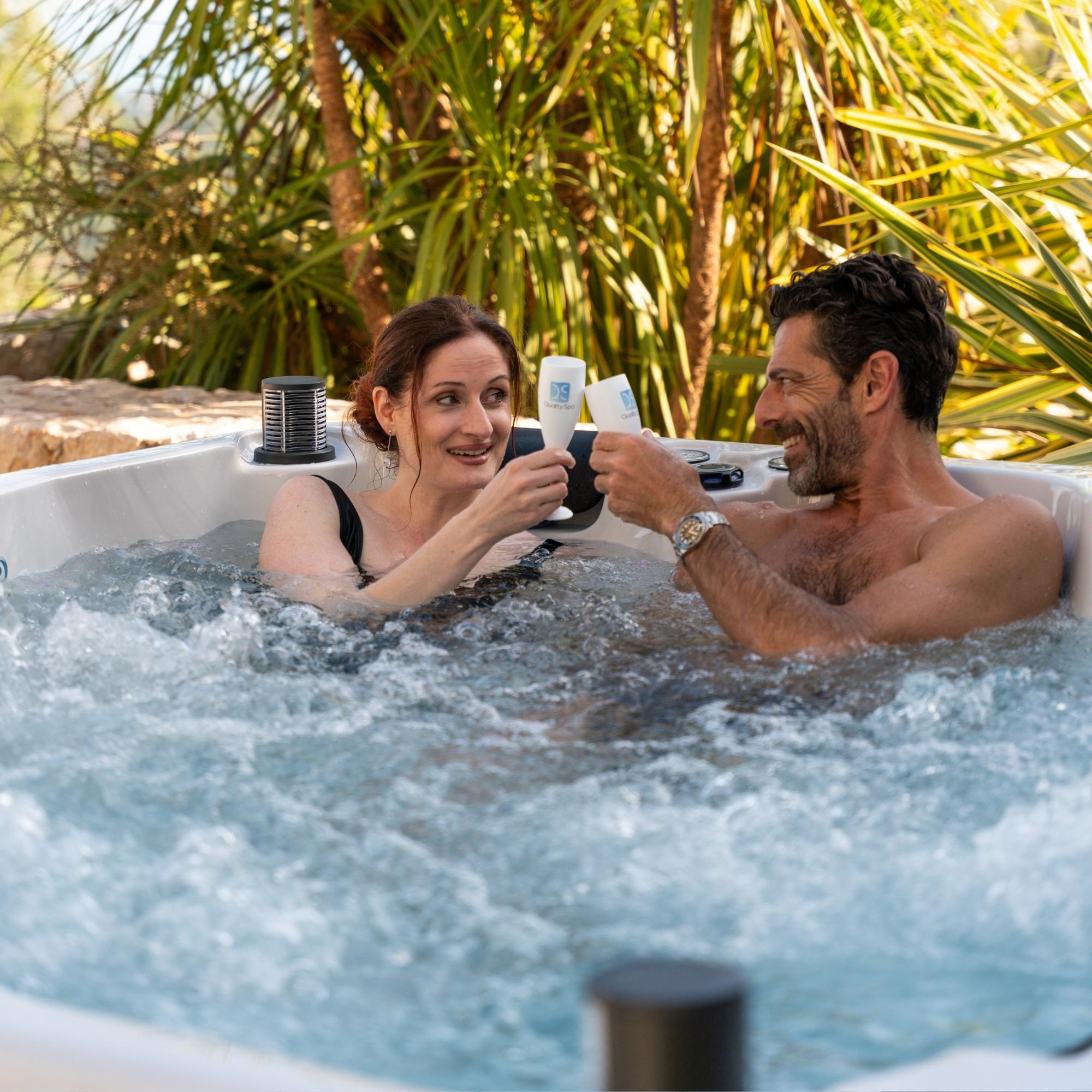 Spa 5 places Utopia Intense - Meilleur Prix - Quality Spa